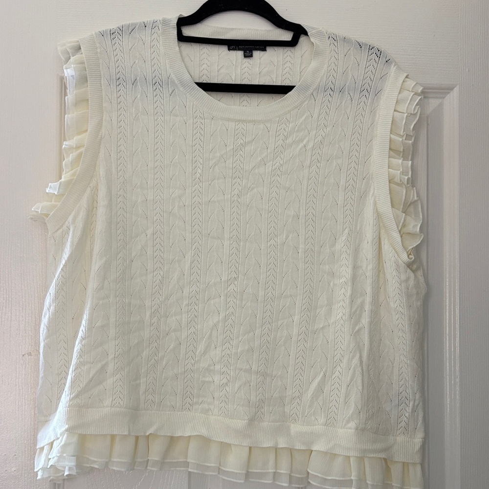 Adrianna Papell Cream Sleeveless Blouse